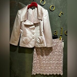 Tahari Blush Satin Jacket & Lace Skirt Set – NWT – Size 6